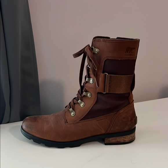 Sorel Emelie Conquest Booties - Picture 4 of 13